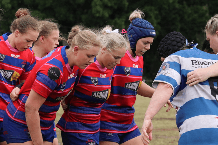 Pirates prepare for their semi final (Rowena Backus)